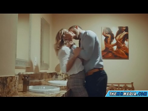 ❤️ 公衆トイレで巨乳金髪美女に誘惑されたら ️ ファッキング ❌｜ ☑｜｜｜｜ ❌｜ ☑｜ ｜｜ ❌ ｜ ❌ ｜ ❌ ｜ ｜ ☑｜｜｜｜｜｜｜。